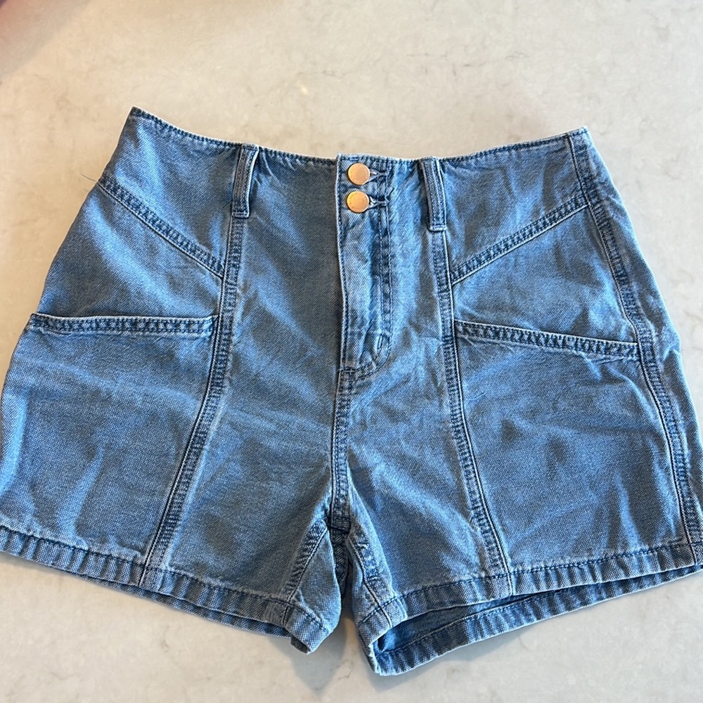 Classy jean shorts.